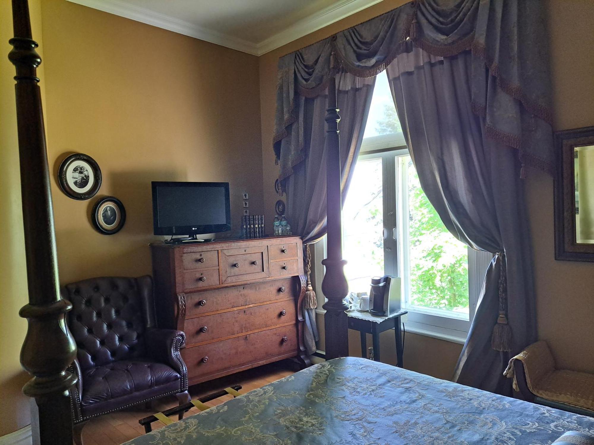 Gite Au Charme Victorien Beauceville Exterior photo